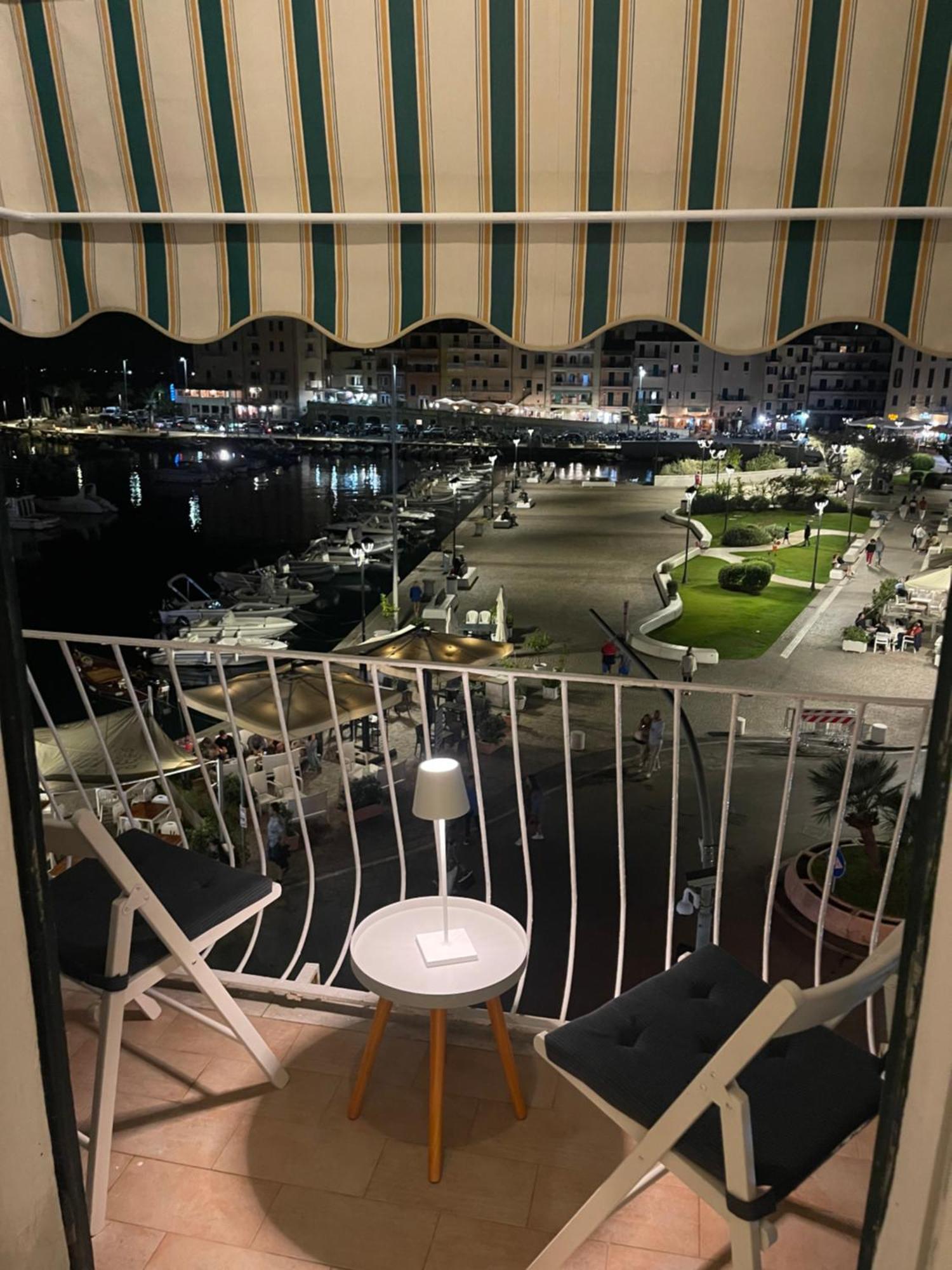 Апартаменты Casa Sul Porto Vista Mozzafiato Порто Санто Стефано Экстерьер фото